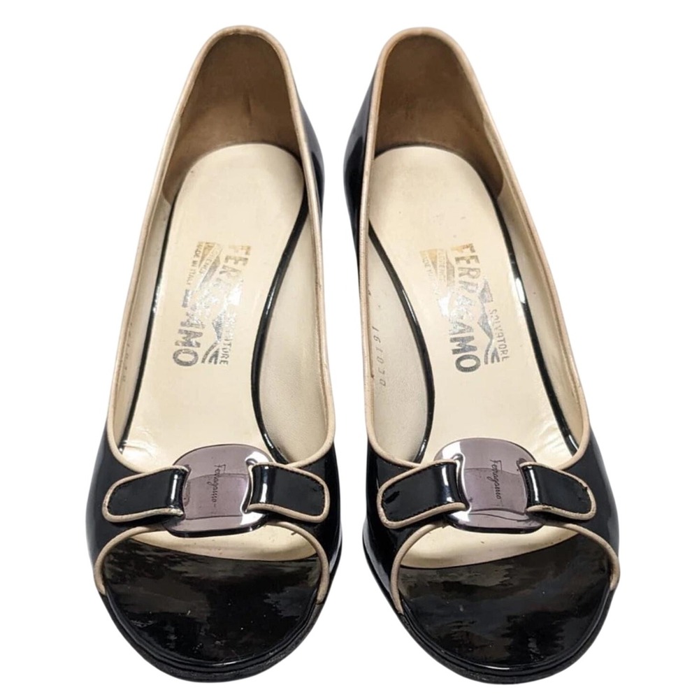 Salvatore‎ Ferragamo Black Patent Leather Gancini Peep Toe HeelMade in Italy 7.5